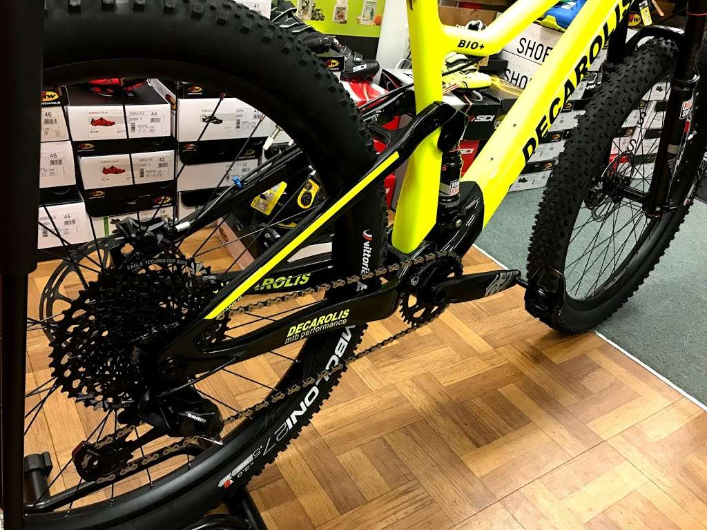 Decarolis Brothers Cyclists | 2302 Turnpike St SUITE 101, North Andover, MA 01845, USA | Phone: (978) 208-7931