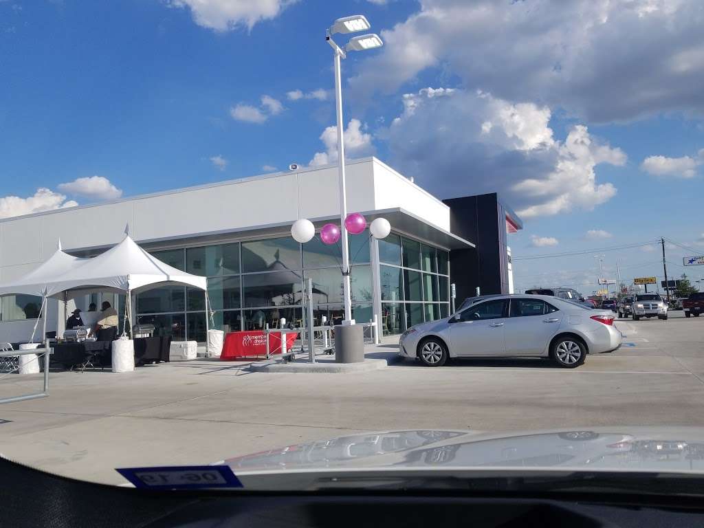 AutoNation USA Houston | 8526 North Fwy, Houston, TX 77037, USA | Phone: (281) 657-9663