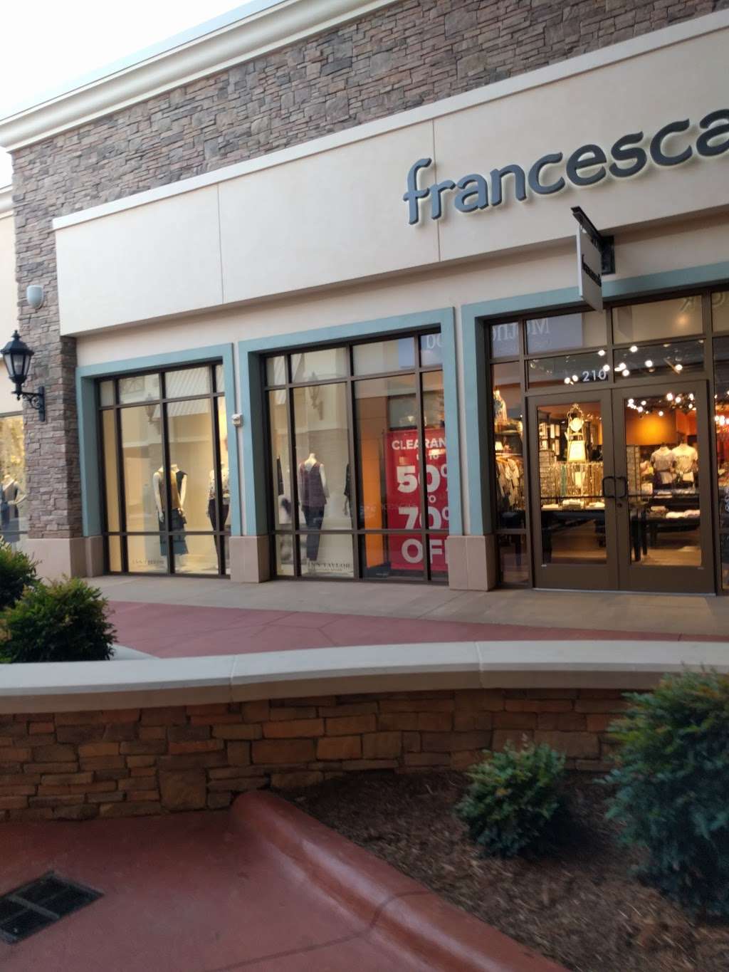 francescas | 5410 New Fashion Way Suite 210, Charlotte, NC 28278, USA | Phone: (704) 583-0222