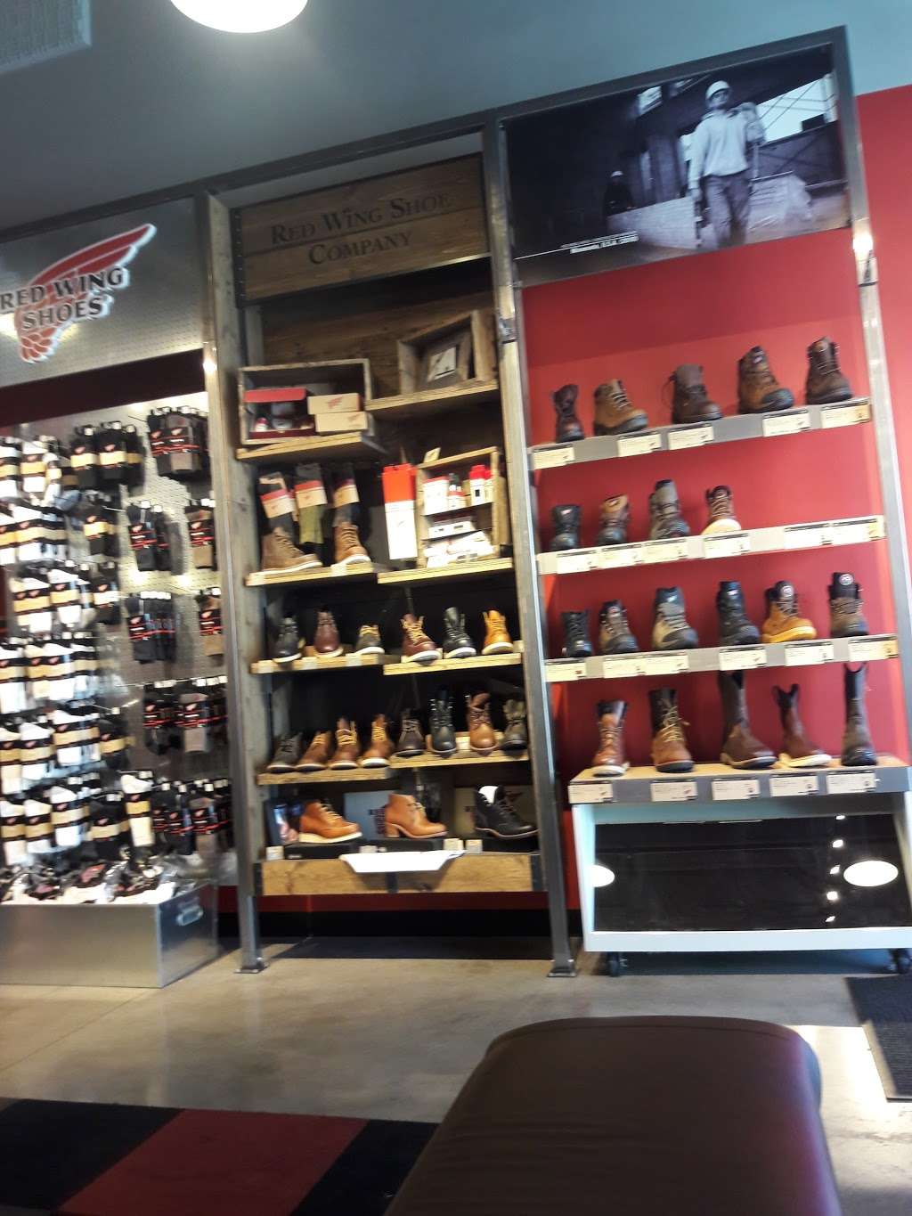 Red Wing | 6180 S Eastern Ave, Commerce, CA 90040, USA | Phone: (323) 721-9222