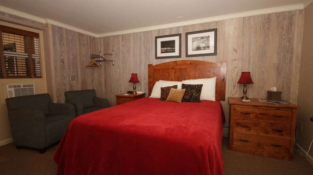 The Maxwell Inn | 553 W Elkhorn Ave, Estes Park, CO 80517, USA | Phone: (970) 586-2833