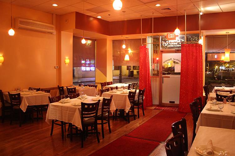 Rang Indian Bistro | 6 Central St, Stoneham, MA 02180 | Phone: (781) 438-8200