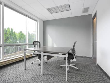 Regus - Kentucky, Louisville - Ormsby III Forest Green | 10200 Forest Green Boulevard Lyndon, Suite 112, Louisville, KY 40223, USA | Phone: (502) 214-6250