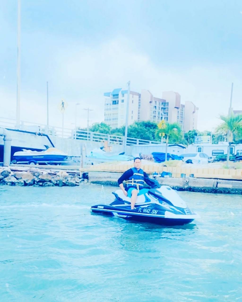 Suncoast Watersports | 5300 Gulf Blvd, St Pete Beach, FL 33706, USA | Phone: (727) 367-7144