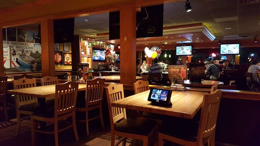 Applebees Grill + Bar | 45480 Miramar Way, California, MD 20619 | Phone: (301) 862-1573