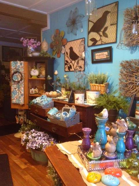 Zanolini Nursery & Country Shop | 603 St Johns Rd, Drums, PA 18222, USA | Phone: (570) 359-4393