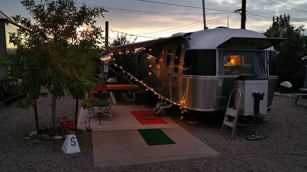 Twin Palms RV Park | 2225 E Main St, Mesa, AZ 85213 | Phone: (480) 962-8607