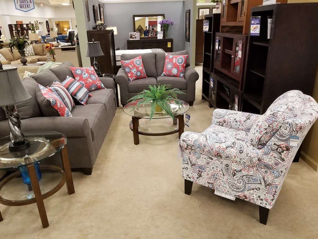 Raymour & Flanigan Furniture and Mattress Store | 629 Snyder Rd, Reading, PA 19605 | Phone: (610) 926-5866