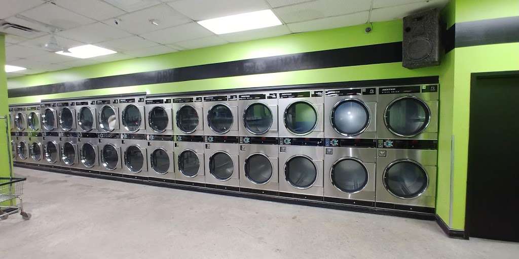 Laundry Station 247 | 19701 NW 37th Ave, Miami Gardens, FL 33056, USA | Phone: (305) 626-5931