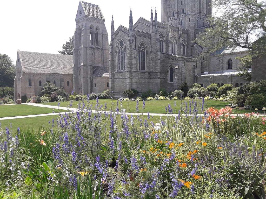 Bryn Athyn Cathedral | 900 Cathedral Rd, Bryn Athyn, PA 19009, USA | Phone: (215) 947-0266