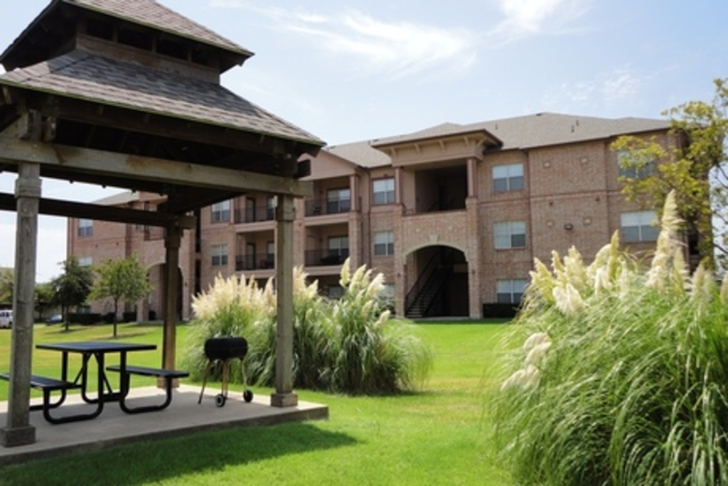 River Oaks | 2000 Country Club Rd, Wylie, TX 75098, USA | Phone: (833) 316-4008