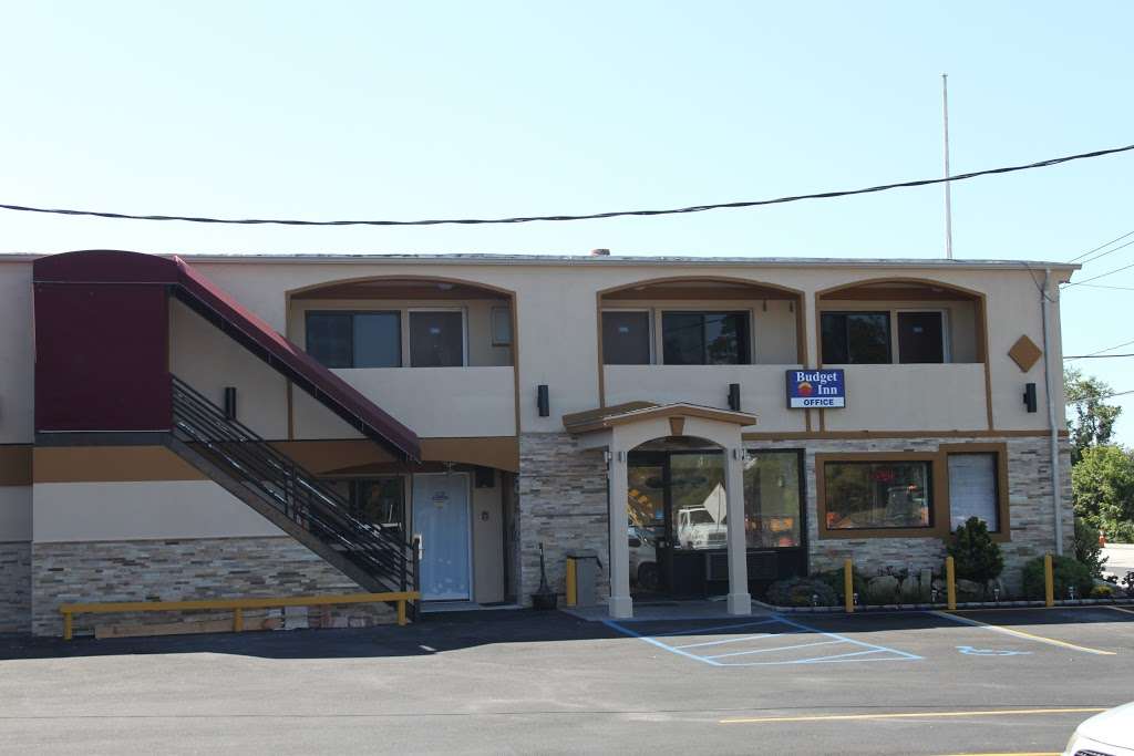 Budget Inn | 400 Carman Mill Rd, Massapequa, NY 11758 | Phone: (516) 795-4800