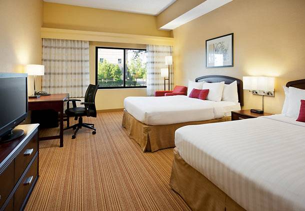 Courtyard by Marriott Las Vegas Summerlin | 1901 N Rainbow Blvd, Las Vegas, NV 89108, USA | Phone: (702) 646-4400