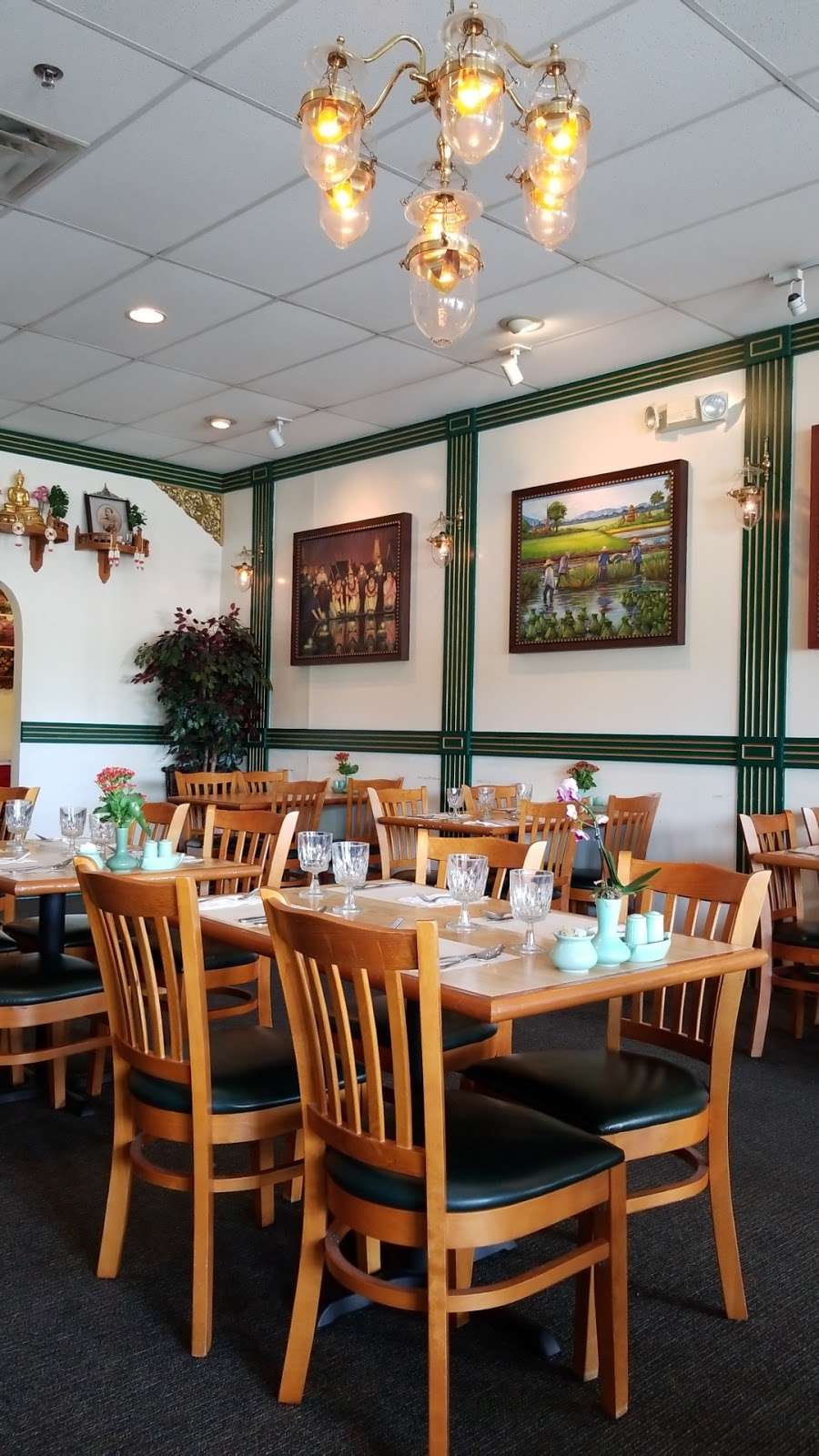 Thai Place Restaurant | 730, 700 Nutt Rd, Phoenixville, PA 19460, USA | Phone: (610) 917-9943