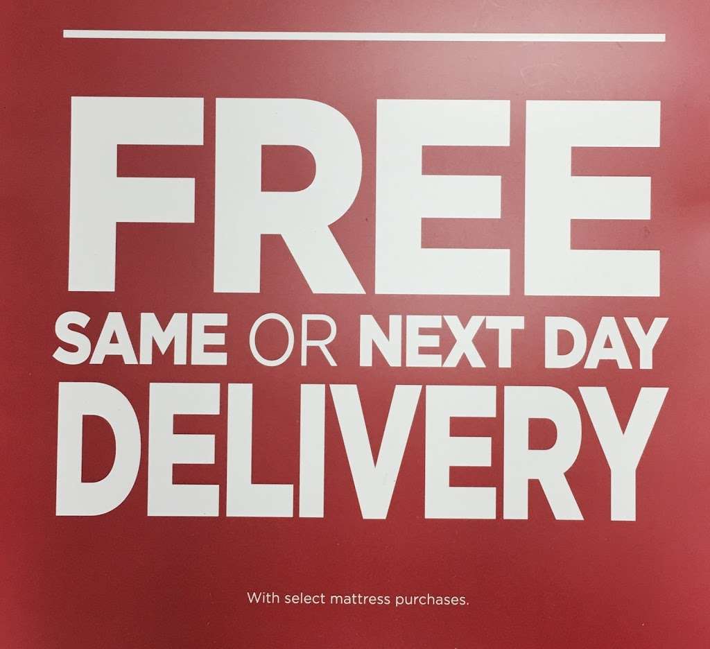 Mattress Firm Herndon | 322 Elden St, Herndon, VA 20170, USA | Phone: (703) 318-0640