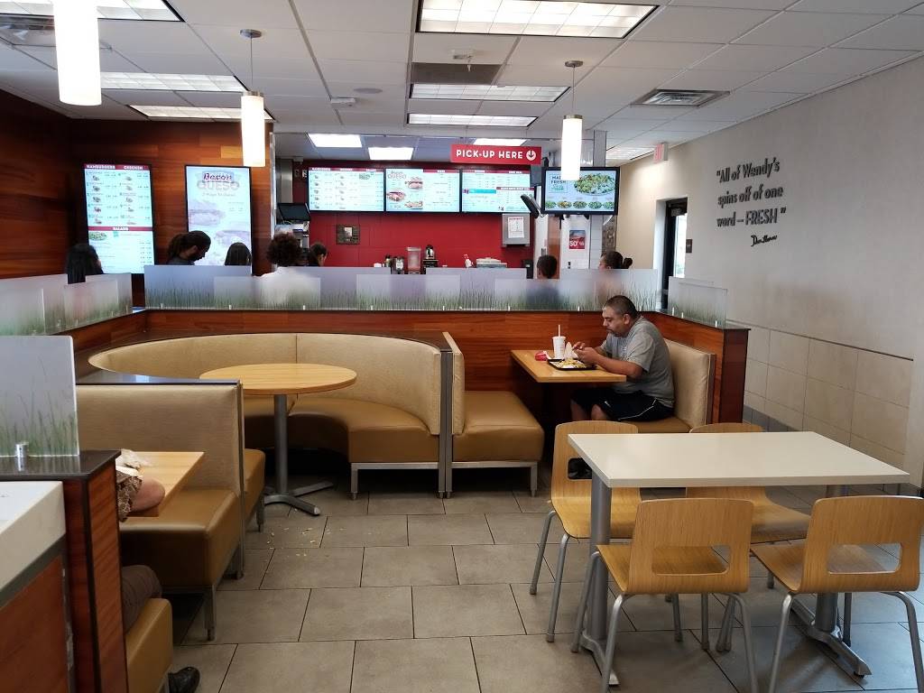 Wendys | 15400 E Colfax Ave, Aurora, CO 80011, USA | Phone: (303) 366-8085