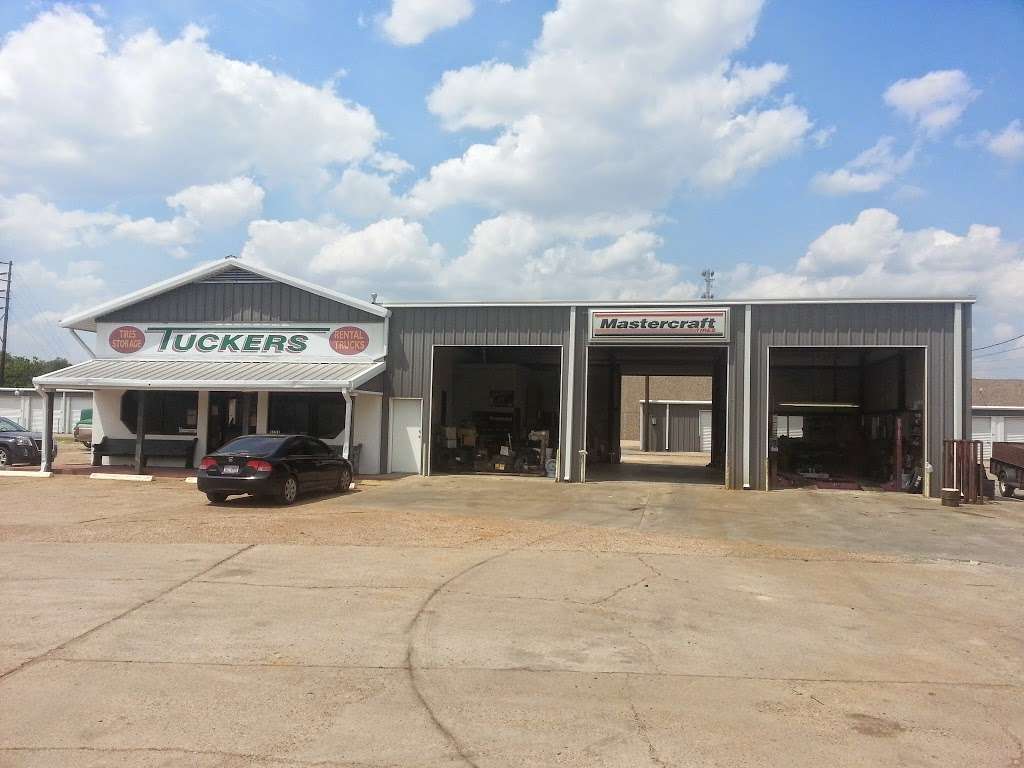 Tuckers Tire & Storage | 1021 Avenue H, Rosenberg, TX 77471, USA | Phone: (281) 342-2470