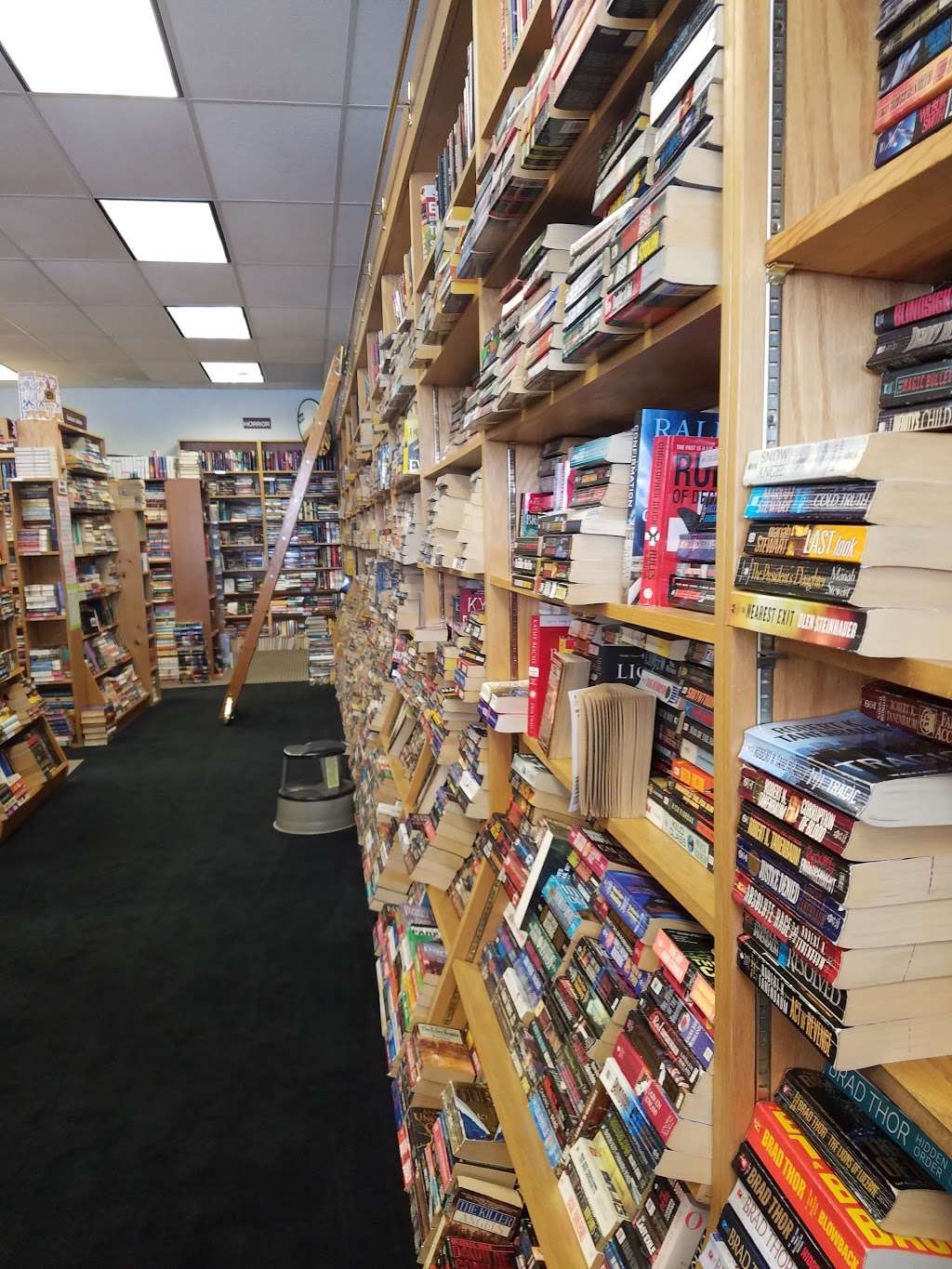 Cornerstone Used Books | 22 S Villa Ave, Villa Park, IL 60181, USA | Phone: (630) 832-1020