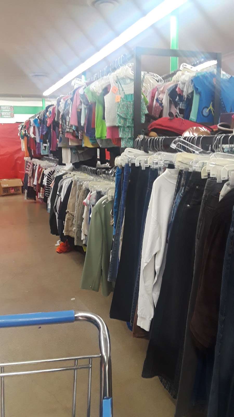 Family Thrift Store Outlet | 3542 S Archer Ave, Chicago, IL 60609 | Phone: (773) 823-7231