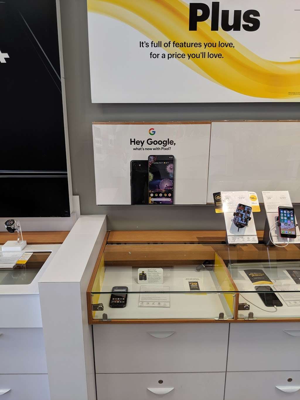 Sprint Store | 6317 Commerce Blvd, Rohnert Park, CA 94928, USA | Phone: (707) 586-1900