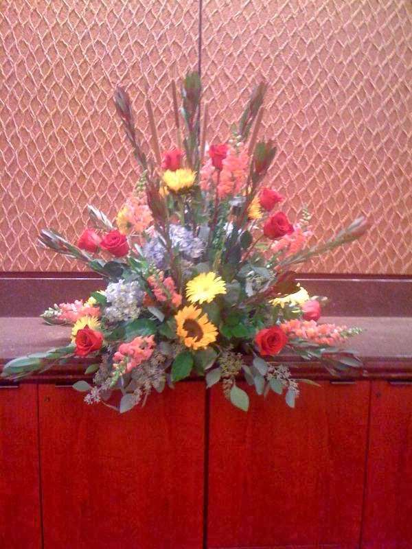 Surroundings Florist | 1023 E Capitol St SE, Washington, DC 20003, USA | Phone: (202) 546-2125
