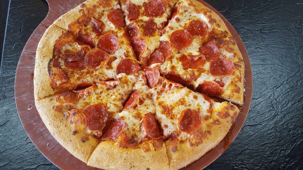 Pizza Hut | 1440 Manheim Pike, Lancaster, PA 17601 | Phone: (717) 392-8457