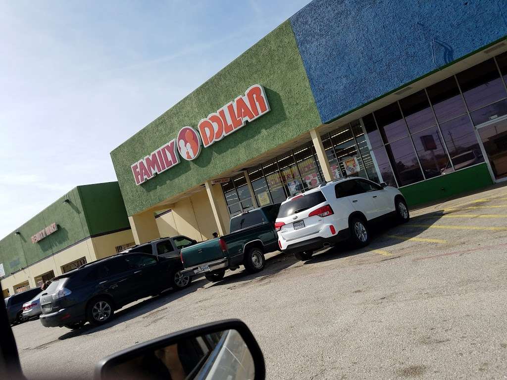 Family Dollar | 804 Maxey Rd, Houston, TX 77013, USA | Phone: (713) 455-6101