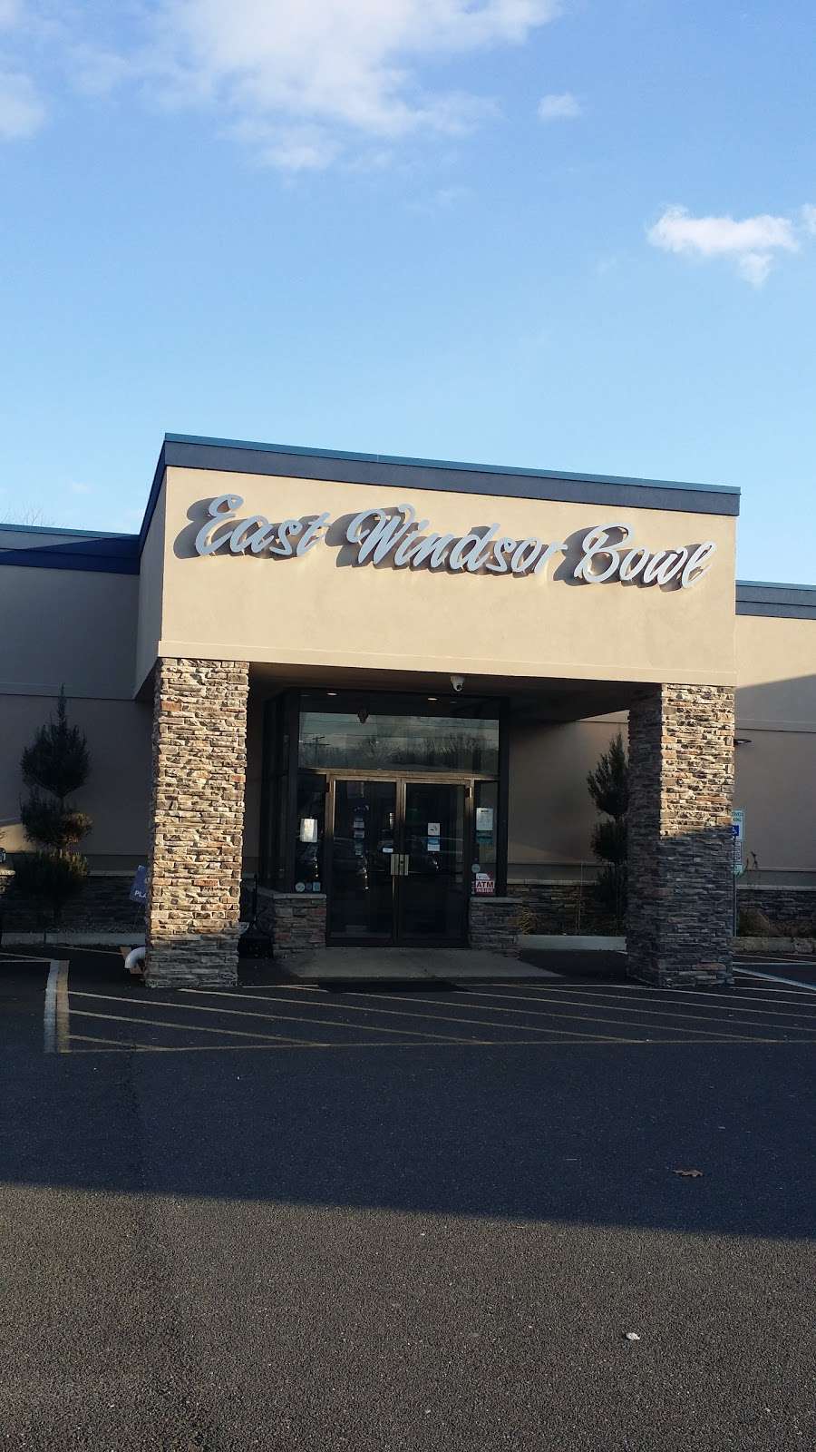 East Windsor Bowl & Recreation Center | 529 US-130, East Windsor, NJ 08520, USA | Phone: (609) 448-2258