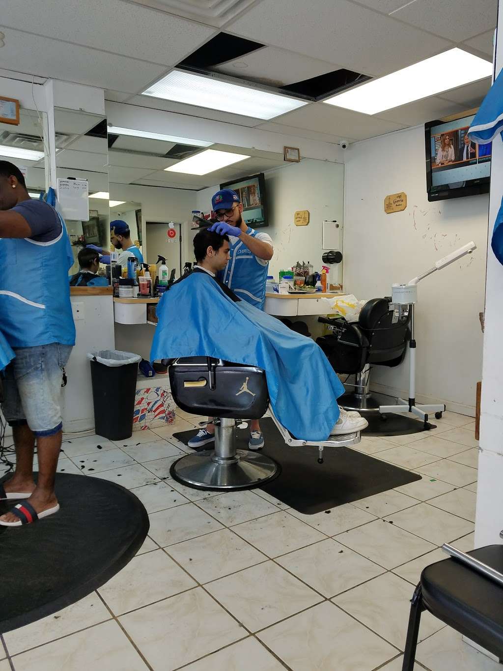 Dominican Barber Shop | 217 Bloomfield Ave, Newark, NJ 07104, USA | Phone: (973) 732-6033