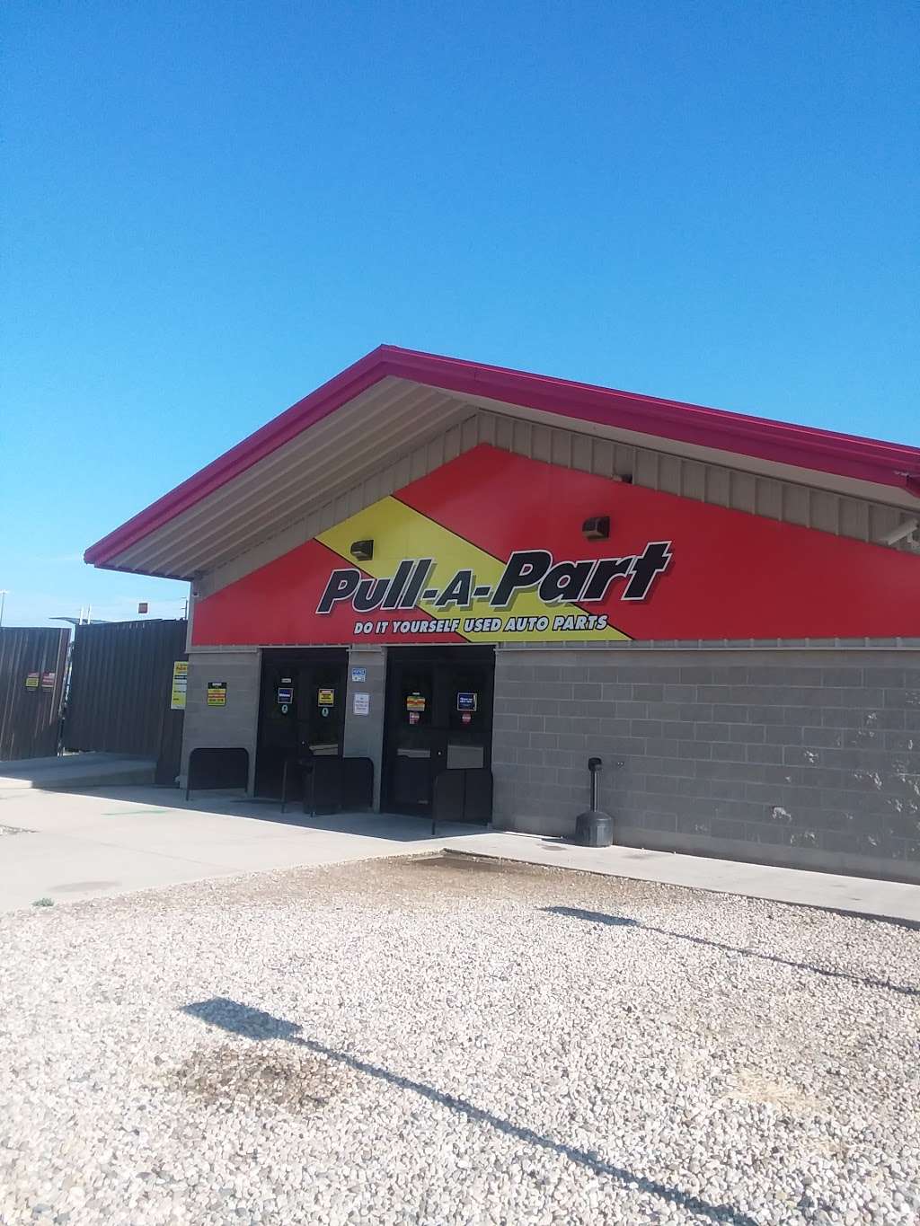 Pull-A-Part | 2505 N Producers Ln, Indianapolis, IN 46218 | Phone: (317) 542-7750