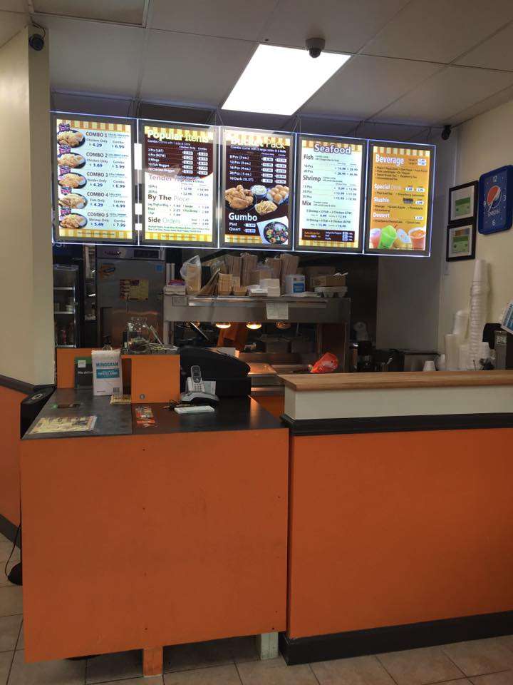 Louisiana Famous Fried Chicken | 4450 The Plaza Unit E, Charlotte, NC 28215, USA | Phone: (980) 585-2900