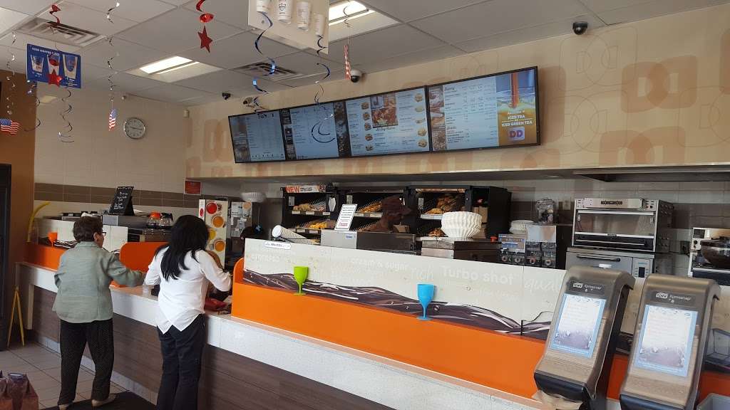 Dunkin Donuts | 675 River St, Paterson, NJ 07524, USA | Phone: (973) 742-2280