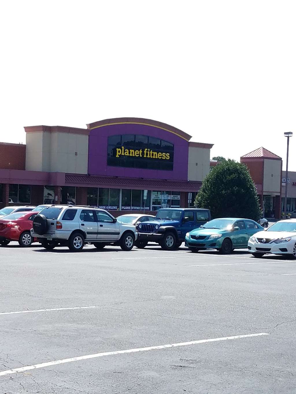 Planet Fitness | 19706 One Norman Dr A, Cornelius, NC 28031 | Phone: (980) 498-3355