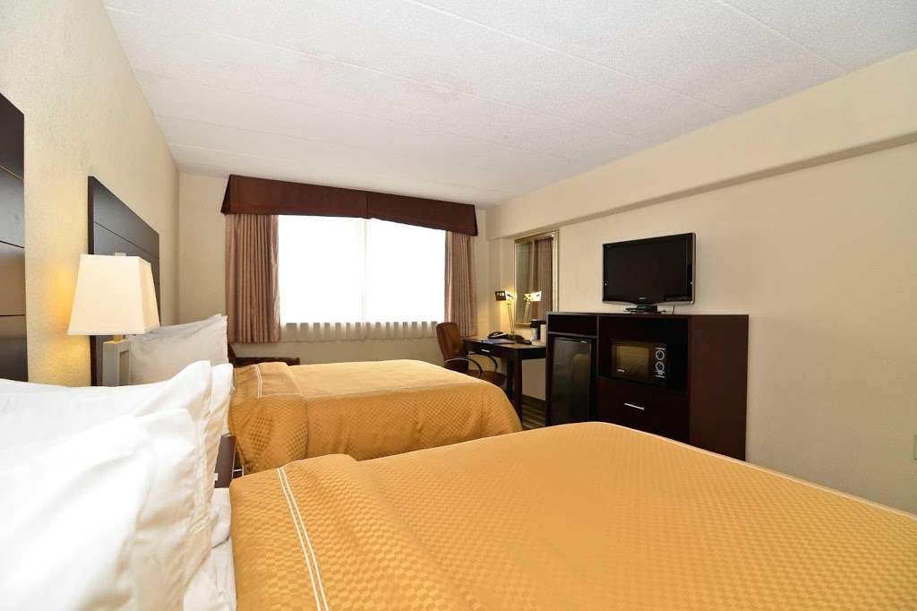 Quality Inn & Suites New York Avenue | 1600 New York Ave NE, Washington, DC 20002, USA | Phone: (202) 832-3200