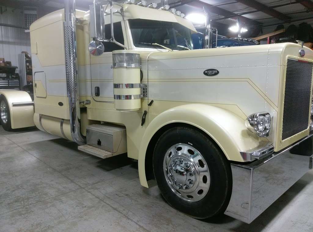 Db Kustom Trucks | 77 McMillen Rd #105, Antioch, IL 60002 | Phone: (224) 788-5080