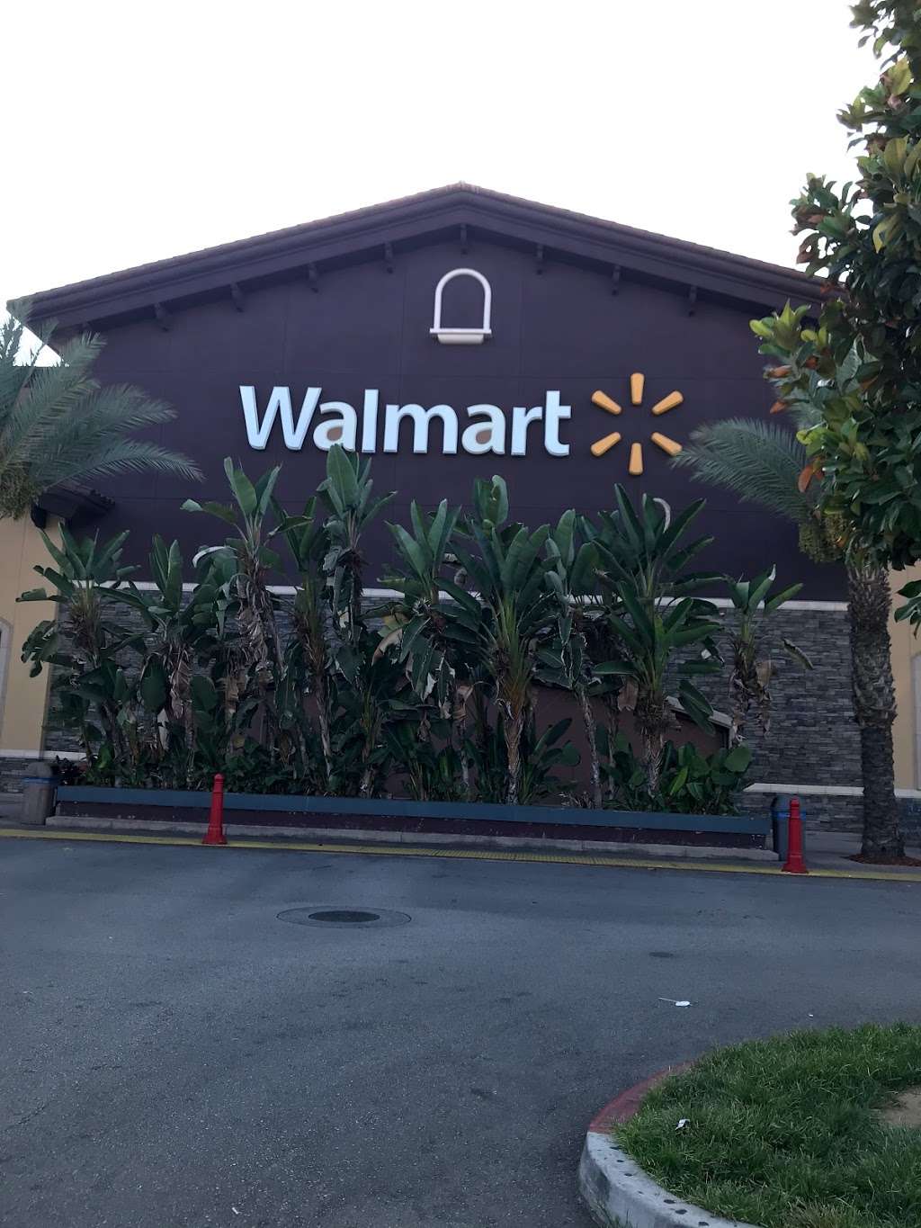 Walmart Supercenter | 1827 Walnut Grove Ave, Rosemead, CA 91770, USA | Phone: (626) 307-1010