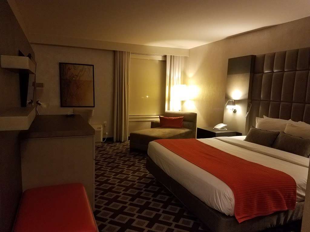 Hotel Zero Degrees | 353 Main Ave, Norwalk, CT 06851, USA | Phone: (203) 750-9800