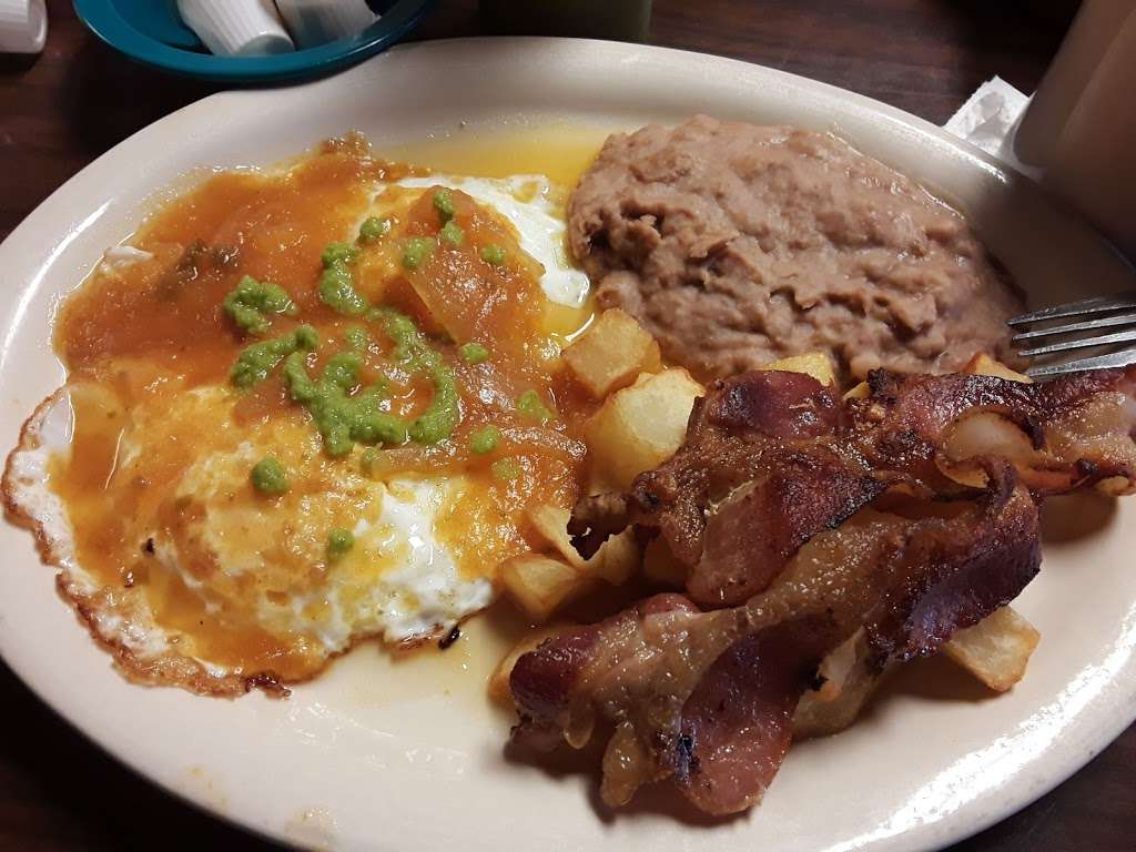 El Rinconcito De San Luis | San Antonio, TX 78211, USA | Phone: (210) 921-2036