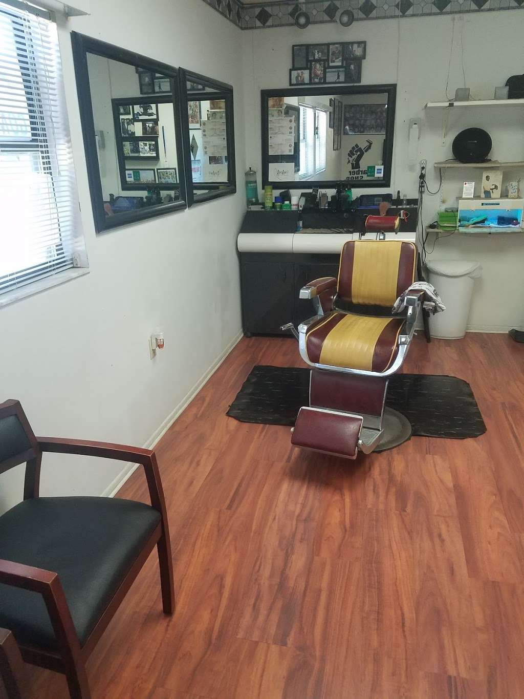 Lee Lee Cutz Design | 756 Elkcam Blvd D, Deltona, FL 32725, USA | Phone: (386) 532-1305