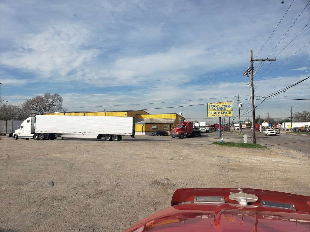 Two Brothers Truck Wash and Lube & Tires Sales | 1904 McCarty St, Houston, TX 77029 | Phone: (713) 623-1300