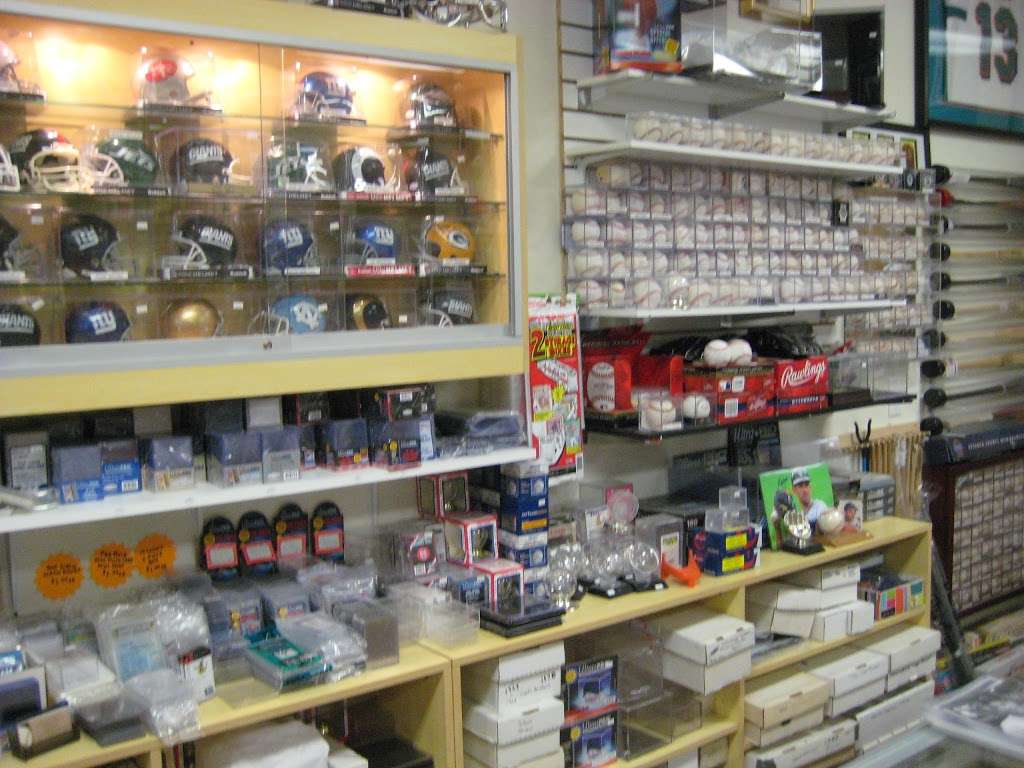 RC COLLECTIBLES | 1060 US-22, Lebanon, NJ 08833 | Phone: (908) 840-4698