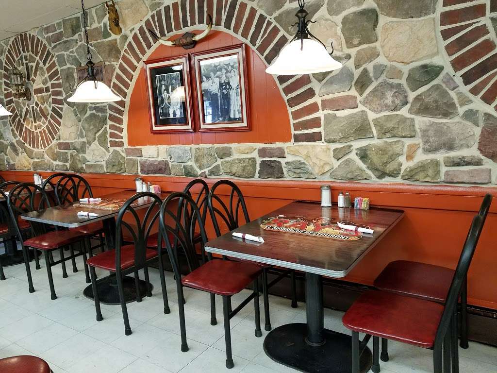 Ray’s El Mariachi Restaurant | 4 E Railroad St, Spring Grove, PA 17362, USA | Phone: (717) 225-6567