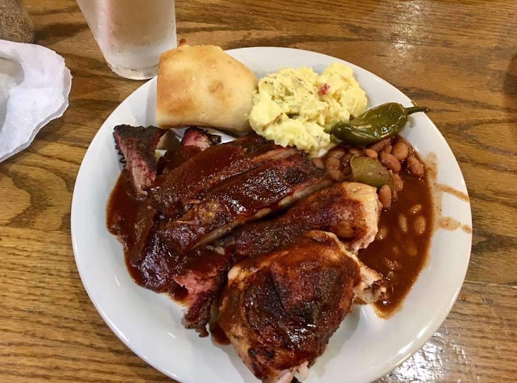 Spring Creek Barbeque | 5613 Farm to Market 1960 Rd E, Humble, TX 77346, USA | Phone: (281) 812-0645