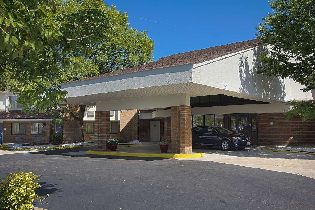 Motel 6 East Brunswick | 244 NJ-18, East Brunswick, NJ 08816, USA | Phone: (732) 390-4545