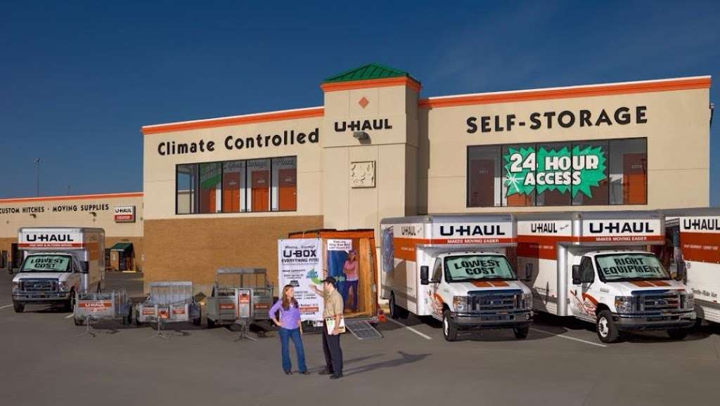 U-Haul Moving & Storage of Melrose Park | 1975 W North Ave, Melrose Park, IL 60160 | Phone: (708) 498-0579