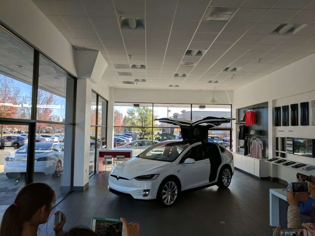 Tesla | 750 E El Camino Real, Sunnyvale, CA 94087, USA | Phone: (408) 739-2034