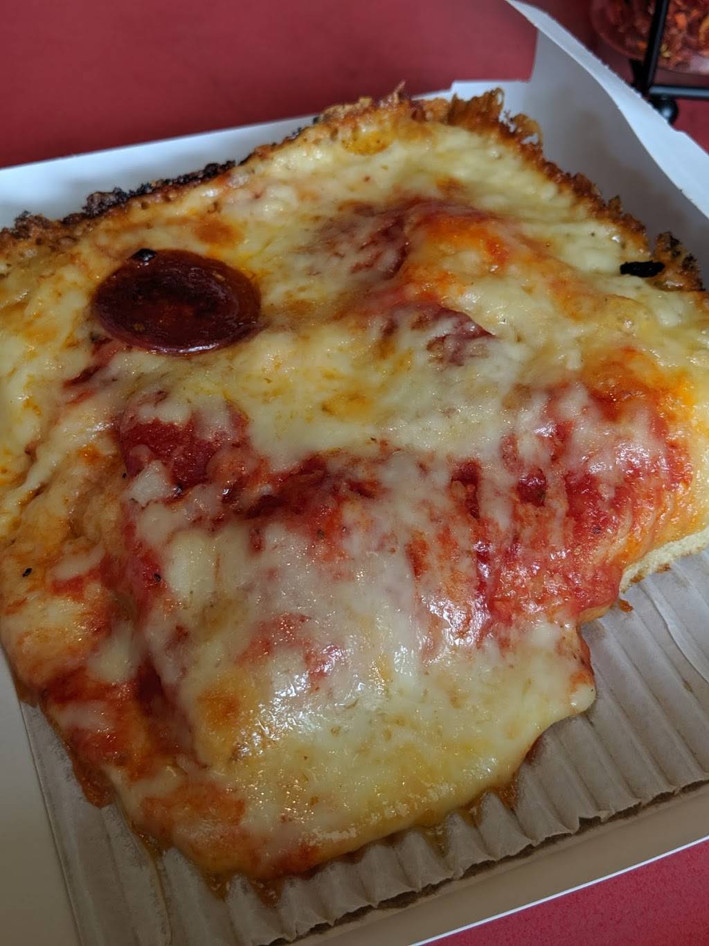 Buddys Pizza | 3637 W Maple Rd, Bloomfield Hills, MI 48301, USA | Phone: (248) 645-0300