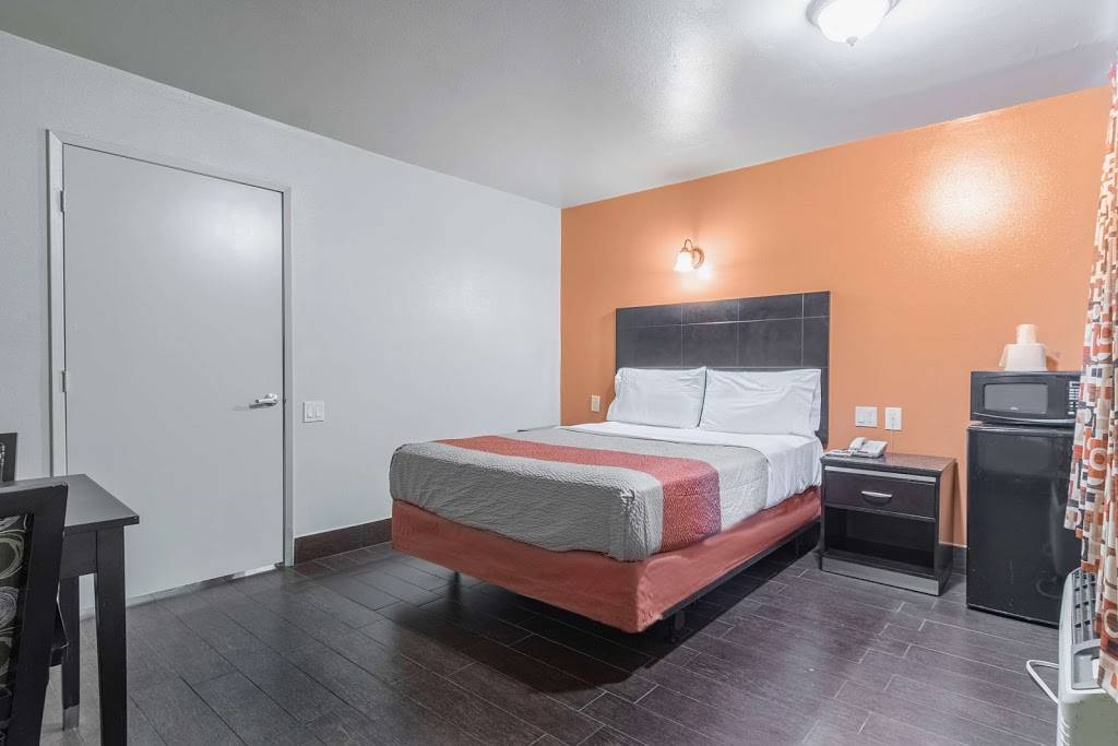 Motel 6 Orange, CA - Anaheim | 3191 N Tustin St, Orange, CA 92865 | Phone: (714) 998-0360
