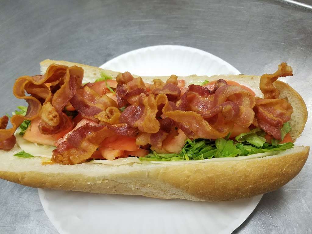 Brandos Pizza & Subs | 116 Bridge St, Pelham, NH 03076, USA | Phone: (603) 635-1599
