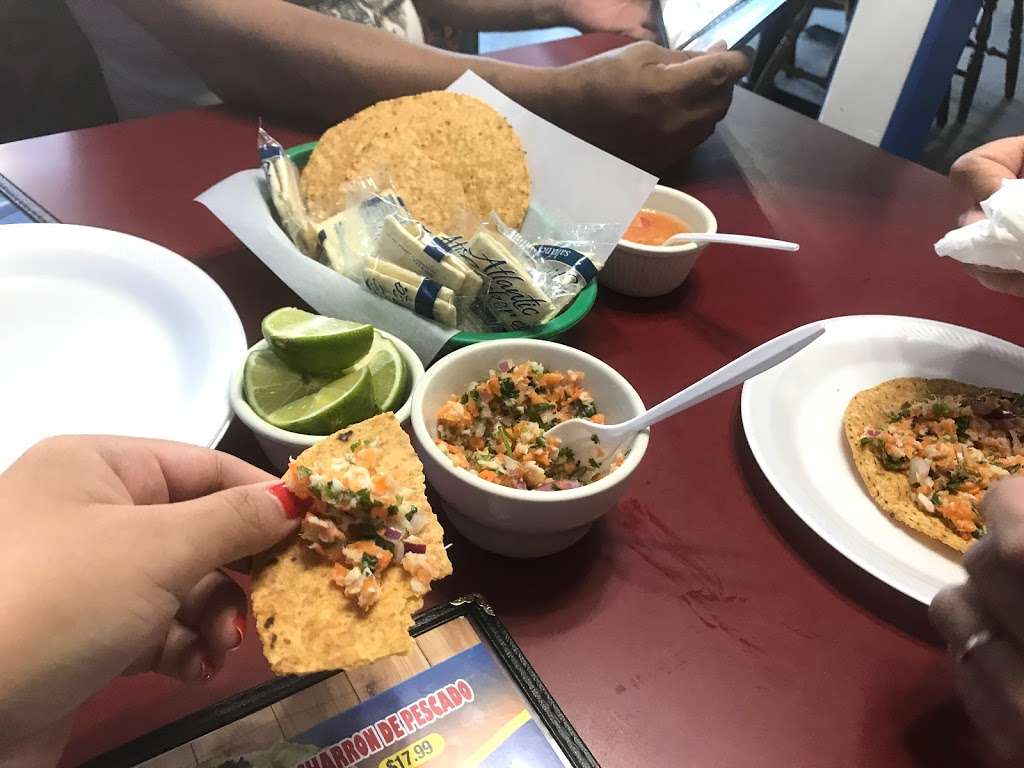 Mariscos El Malecon | 9706 S Commercial Ave, Chicago, IL 60617, USA | Phone: (872) 901-0642